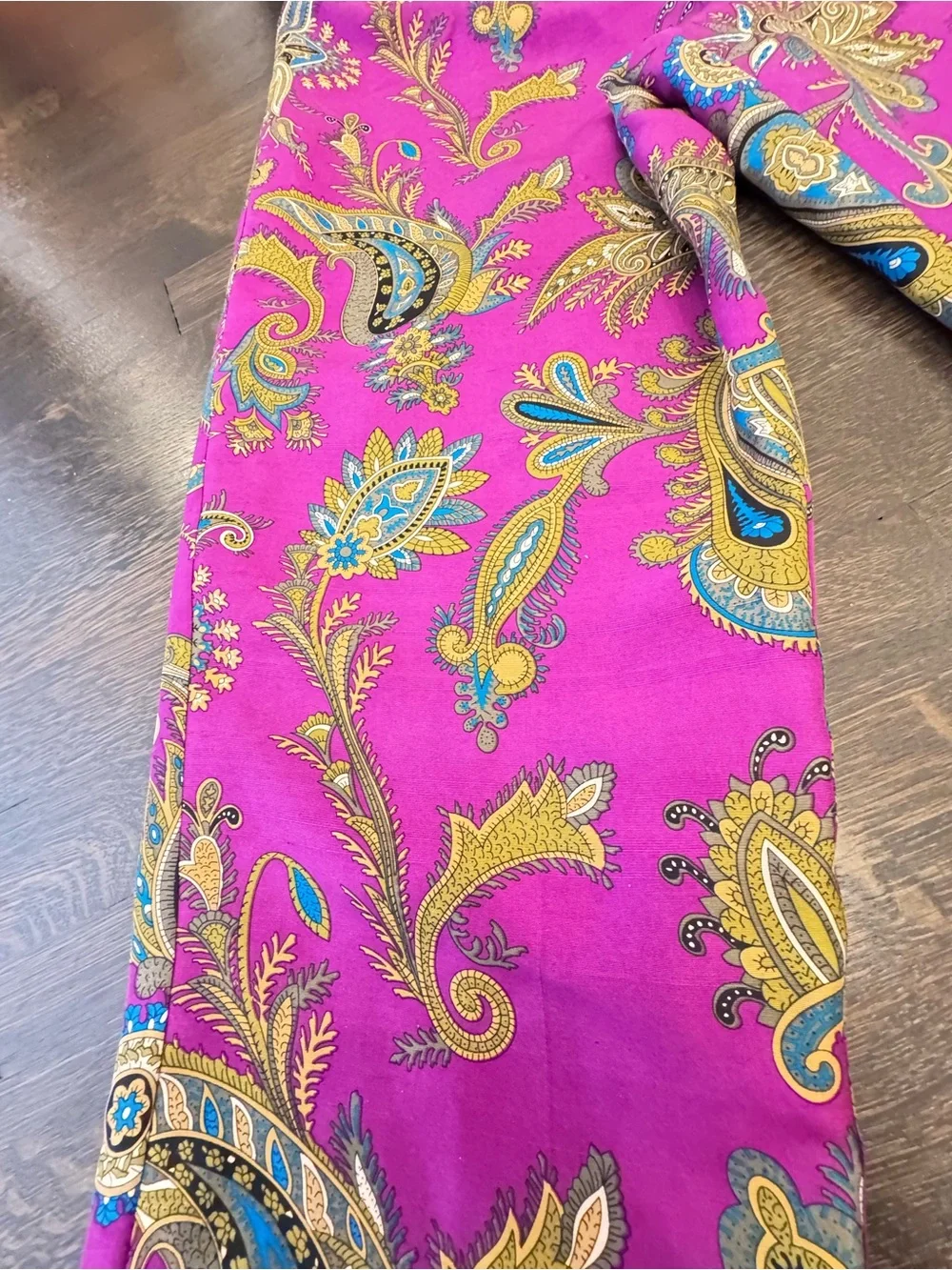 Worthington purple Paisley Stretch Capri Leggings